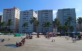 Apartamento Pe Na Areia Vila Caicara